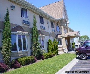 Executive Inn And Suites Waukegan Exterior photo
